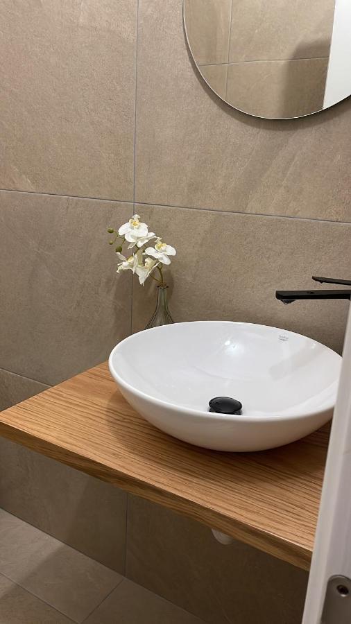 Mia Marine Rooms Himare Luaran gambar